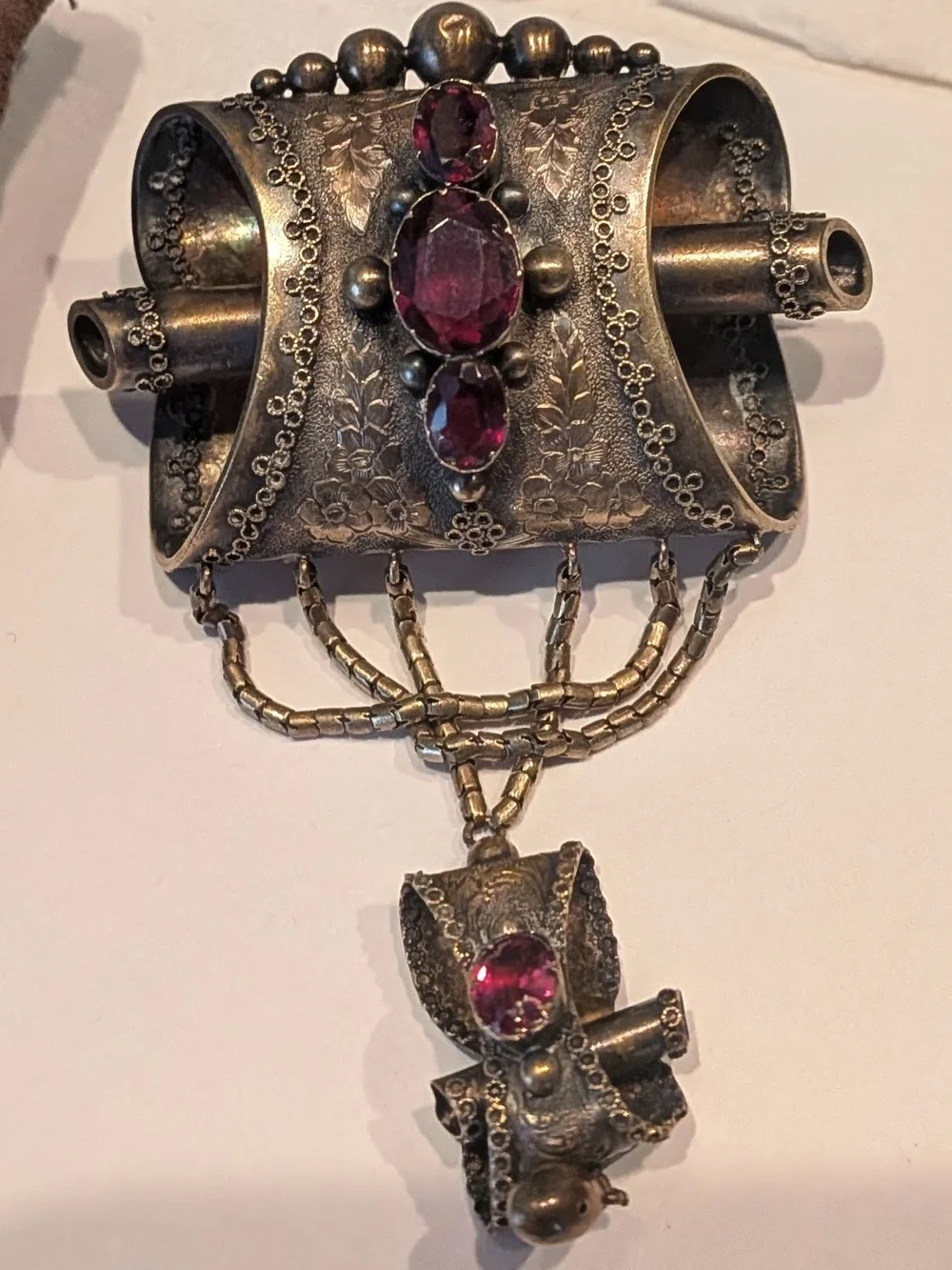 Antique-Style Gold Tone Pendant Necklace with Deep Pink Gemstones